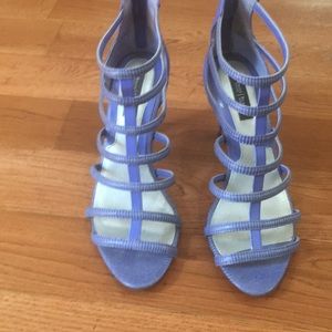 Beautiful White House Black market heels!